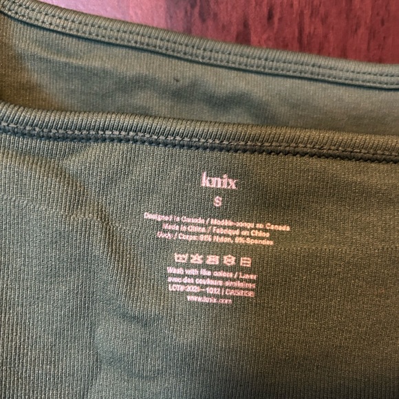Knix good to go seamless tank - like new - Picture 3 of 3